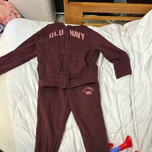 Old navy burgundy sweatsuit 2t